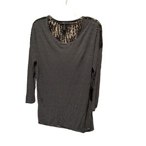 BCBGMaxAzria Top Women's Large Blue Stripped 100% Rayon Round Neck Long Sleeve